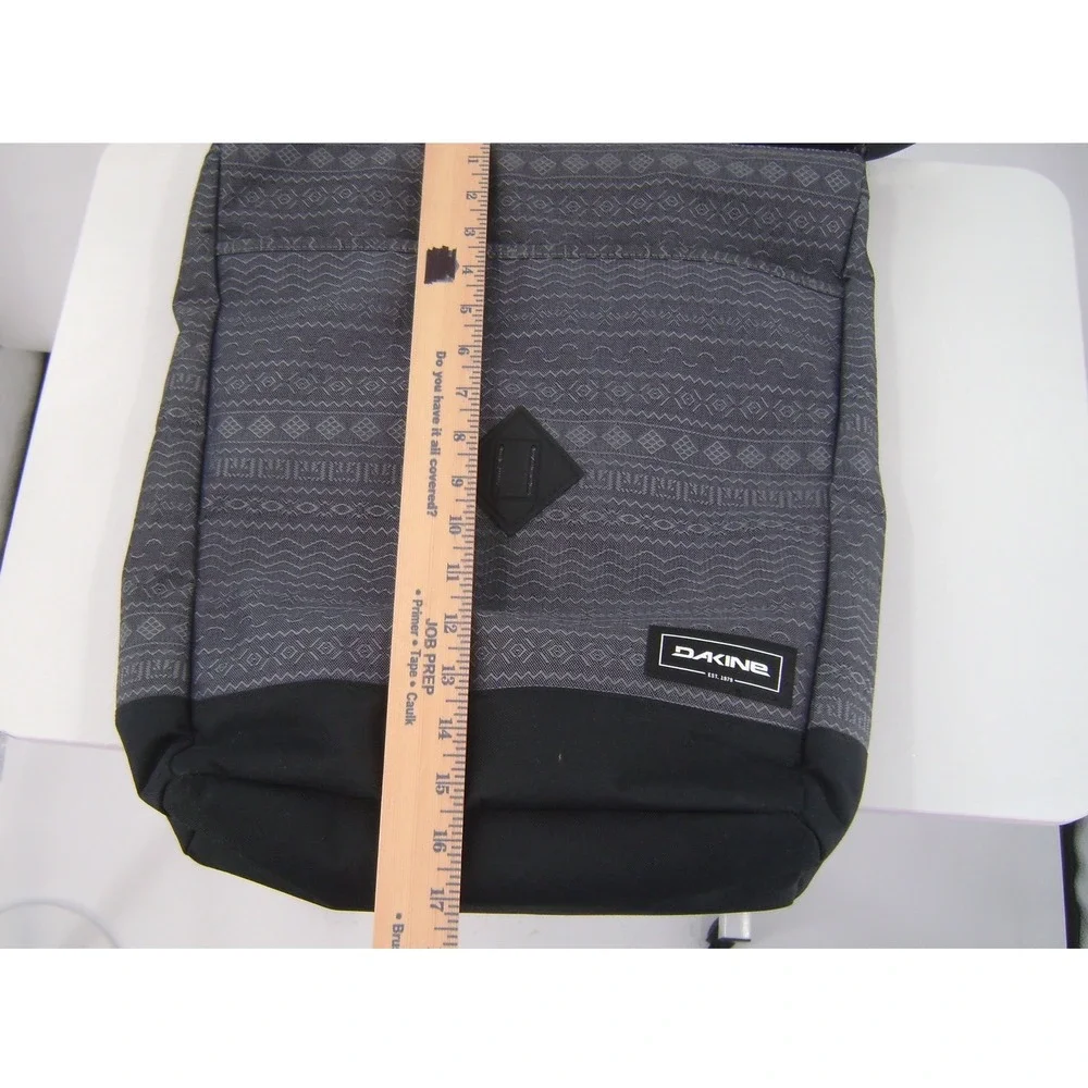Dakine‎ Grey Geometric Tribal Convertible Crossbody Backpack Bag Messenger